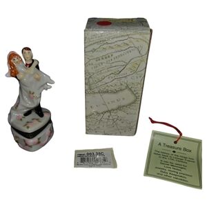 NWT Bride & Groom RARE Vintage Treasure Trinket Hinge Box W/ Minature Rings